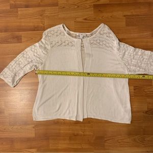 4/$15 Roz & Ali knit sweater